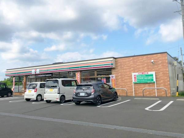 コンビニ　セブンイレブン藤枝藤岡5丁目店（コンビニ）まで400m