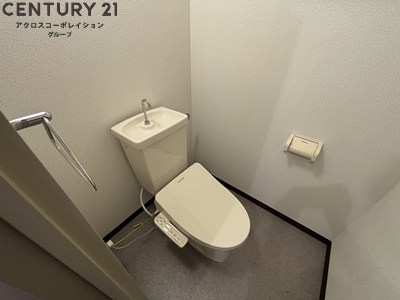 トイレ　コンパクトで使いやすいトイレです♪