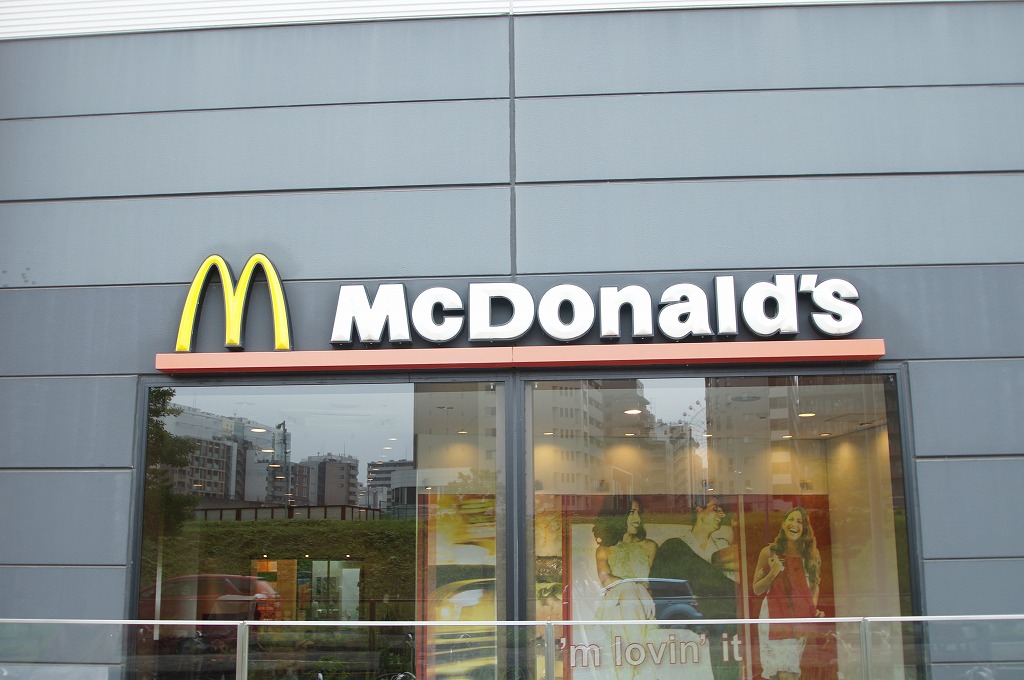 飲食店　マクドナルド港北みなも店（飲食店）まで265m