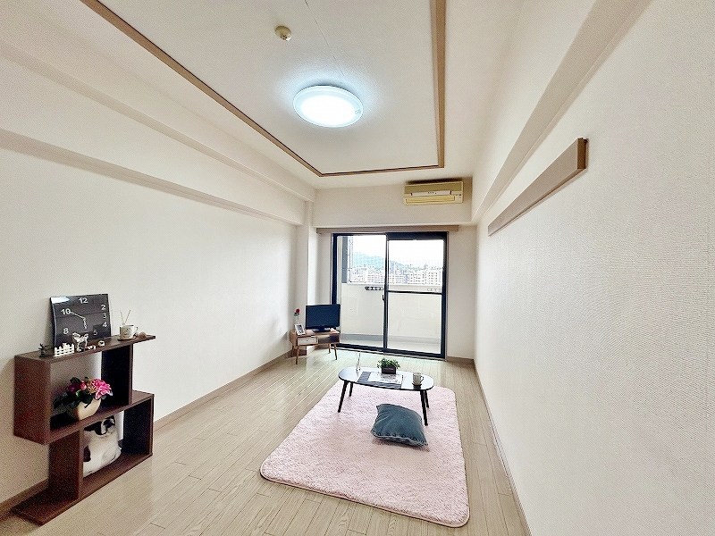 居室・リビング　★洋室9帖★