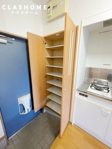 収納　同物件の別部屋になります。