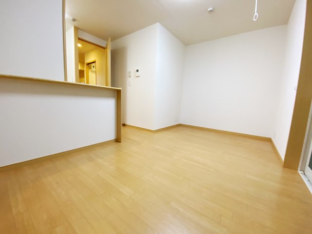 居室・リビング　別号室の参考写真です。