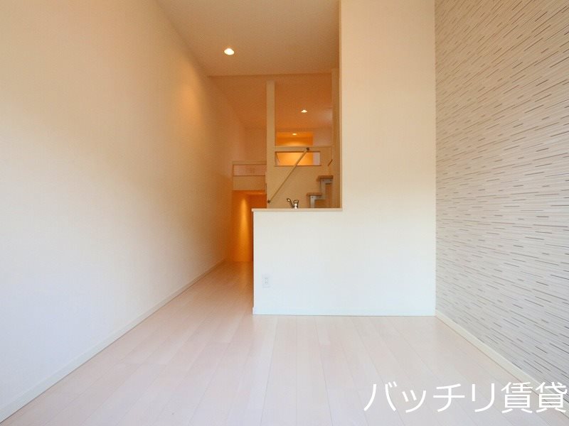 居室・リビング　同型タイプの為、現状を優先致します。