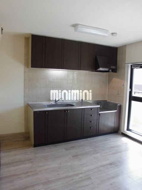 キッチン　※別部屋参考写真