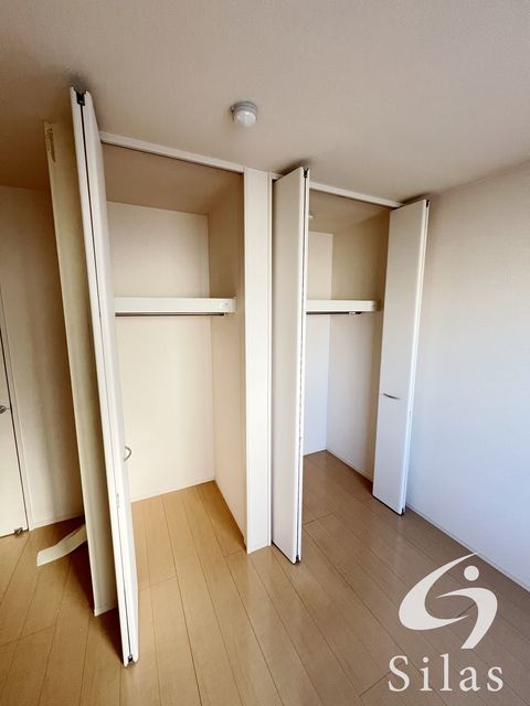 収納　同仕様反転タイプ