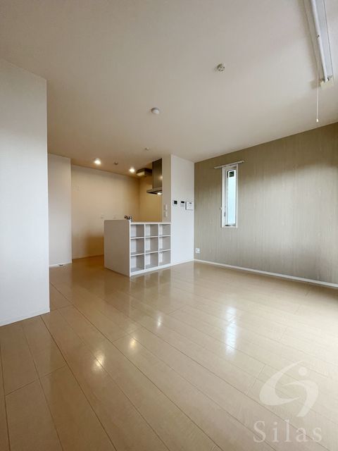 居室・リビング　同仕様　横窓なしタイプです