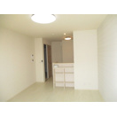 居室・リビング　同物件の別部屋になります。