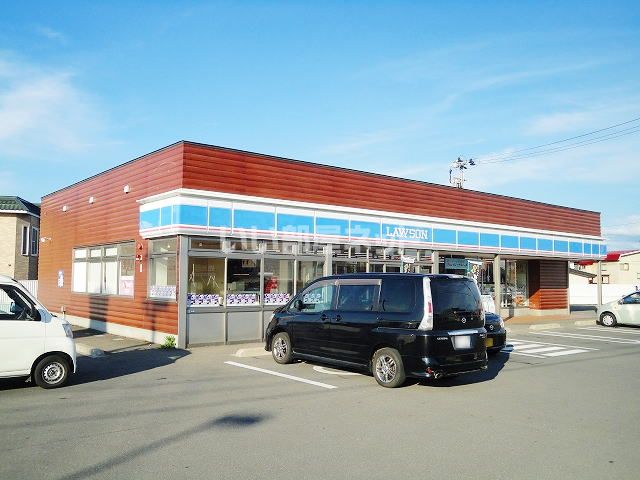 コンビニ　ローソン 青森里見一丁目店（コンビニ）まで400m
