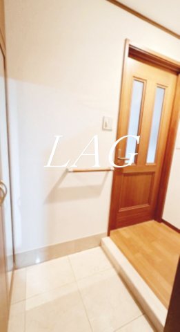 玄関　玄関です。