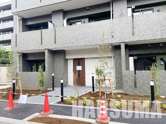 エントランス　エントランス