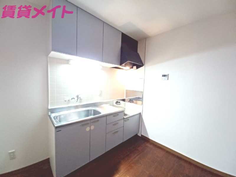 キッチン　別部屋写真です