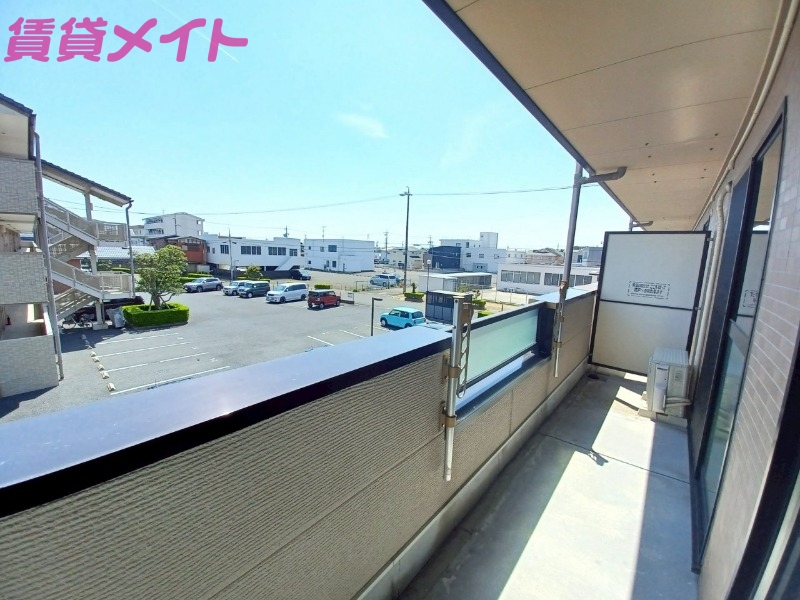 バルコニー　別部屋写真です