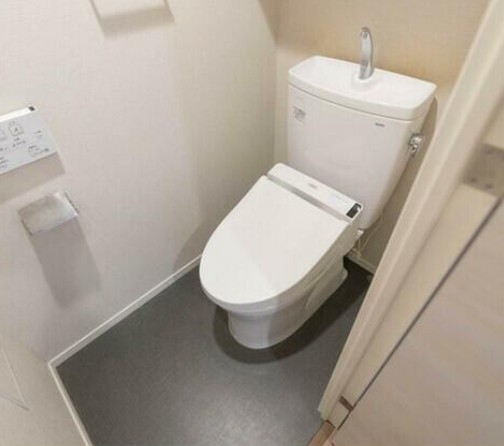 トイレ　清潔感のあるトイレです