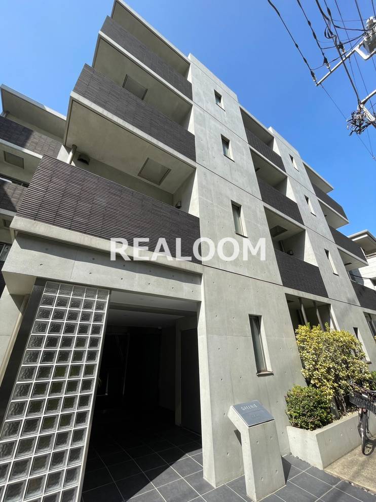 建物外観　写真と現況が異なる場合は現況優先となります。