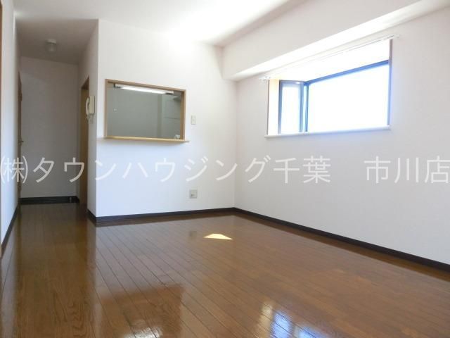 居室・リビング　広々12帖のＬＤＫです
