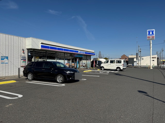 コンビニ　ローソンあま篠田三丁目店（コンビニ）まで483m