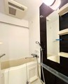 バス・シャワールーム　コンパクトで使いやすいお風呂です