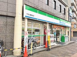 コンビニ　ファミリーマート 戸田公園駅前店（コンビニ）まで188m