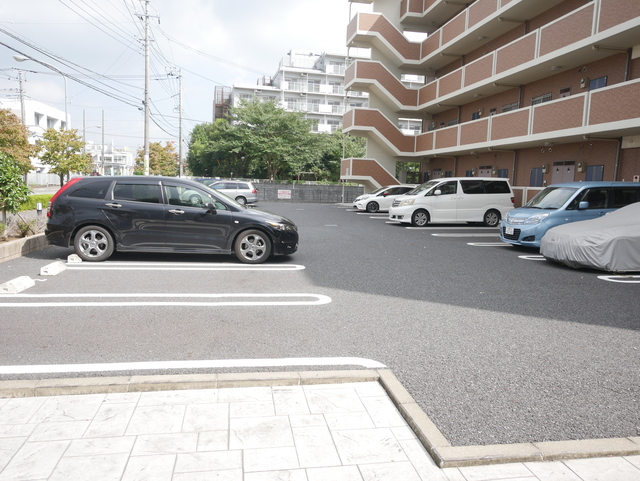 駐車場　★平置き駐車場です★