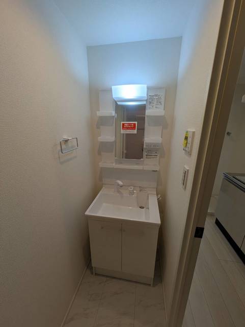 洗面設備　★同施工別建物の参考写真です★