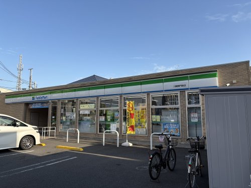 コンビニ　ファミリーマート 川崎東門前店（コンビニ）まで257m