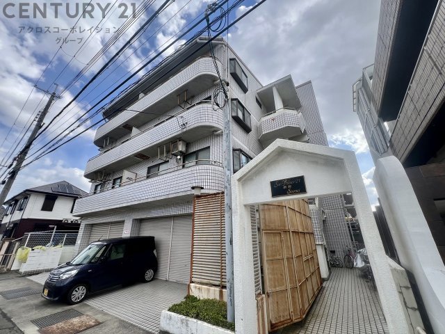建物外観　敷地内駐車場あり！