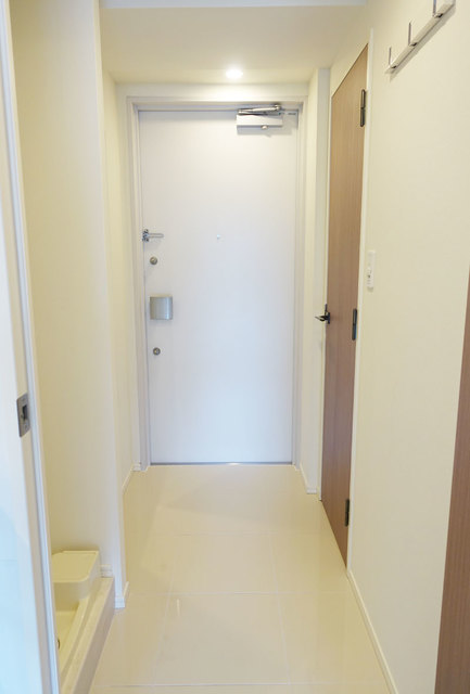 玄関　※写真は同タイプ住戸です。