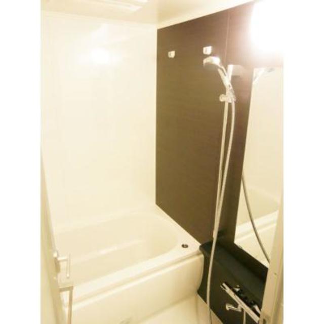 バス・シャワールーム　※写真は同タイプ住戸です。