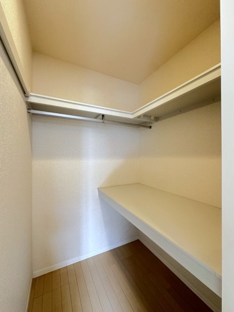 収納　ウォークインクローゼット
