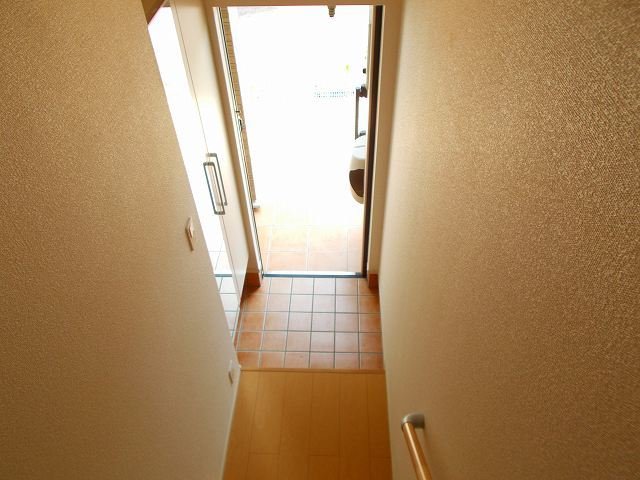 玄関　明るい玄関です
