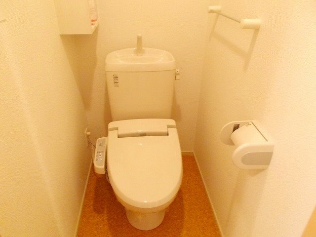 トイレ　コンパクトで使いやすいトイレです