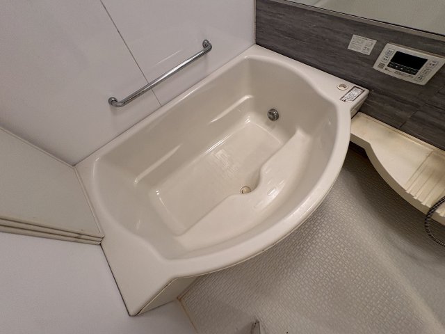 バス・シャワールーム　お風呂で日々の疲れを落としましょう