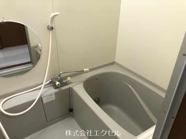 多摩都市モノレール 泉体育館駅 徒歩10分 2階建 築31年の風呂写真