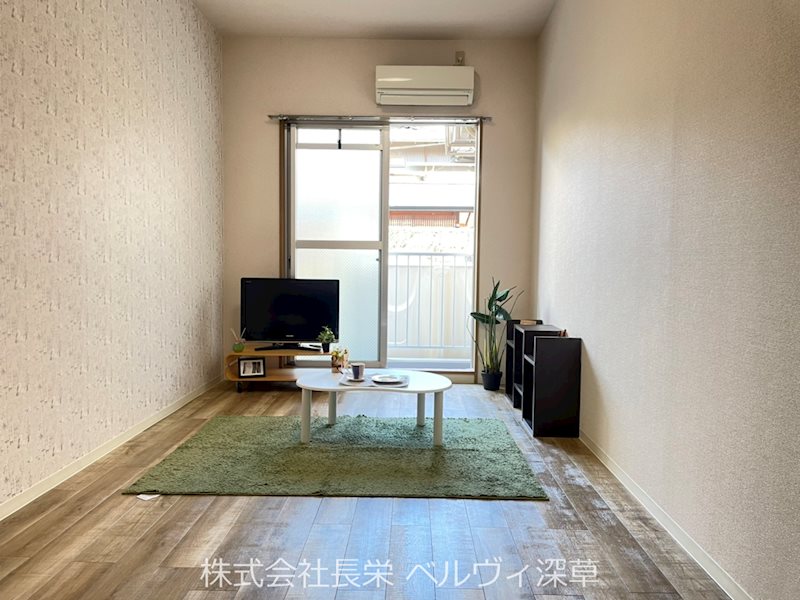居室・リビング　※別部屋です