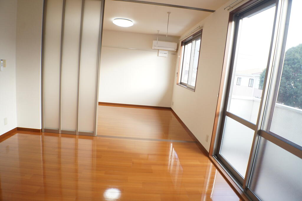 その他部屋・スペース　南洋室とLDK