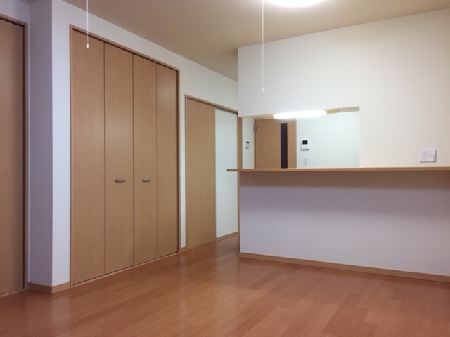 ラプラージュの居間写真