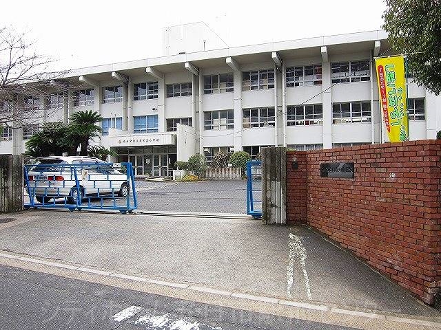 【ニューシティ久保田の小学校】