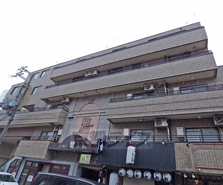 京都市北区北野上白梅町のマンションの建物外観