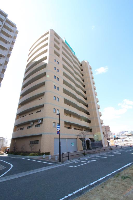 豊川市豊川町のマンションの建物外観