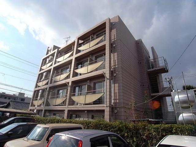 関市弥生町のマンションの建物外観
