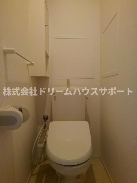 【横須賀市林のアパートのトイレ】