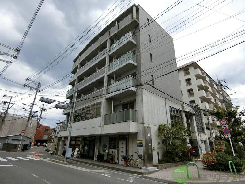 茨木市末広町のマンションの建物外観