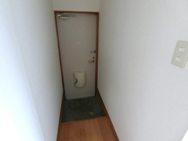 玄関　玄関から居室が見えない構造