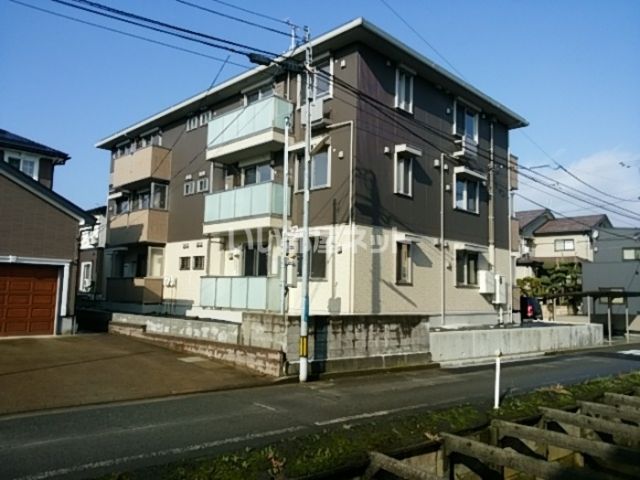 【カルムの建物外観】