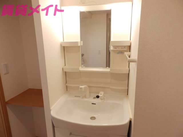 洗面設備　同物件別室の画像です