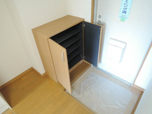 玄関　下駄箱付で便利な１Ｋです