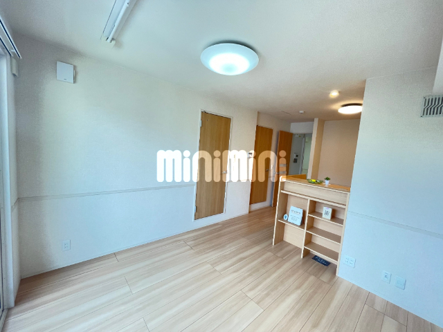 居室・リビング　明るいお部屋です