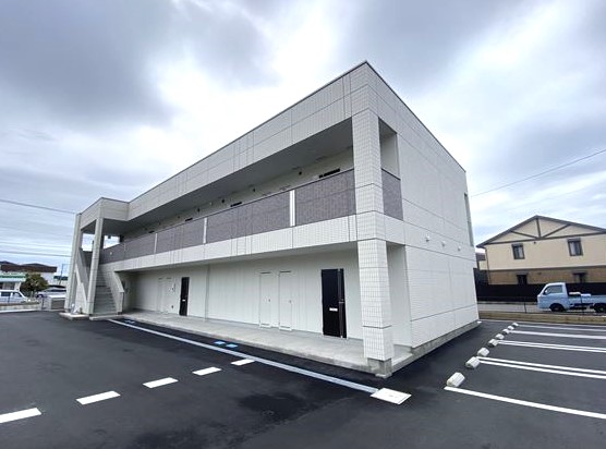 【ラルゴの建物外観】