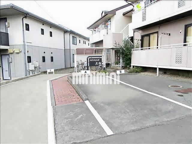 【パインヒルズ上松の駐車場】