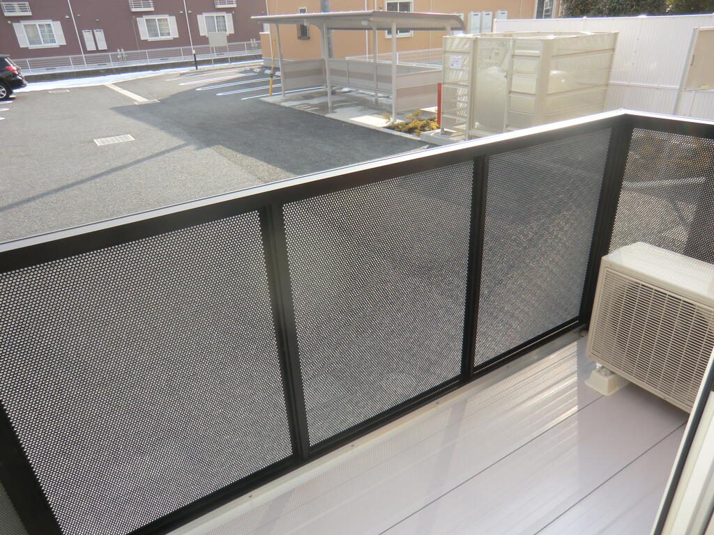 バルコニー　バルコニー